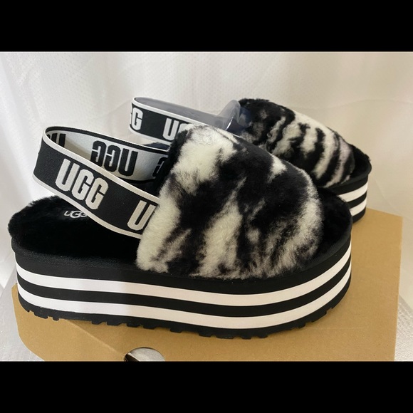 UGG Shoes - Uggs W Marble Disco Slide Size 8 / 39